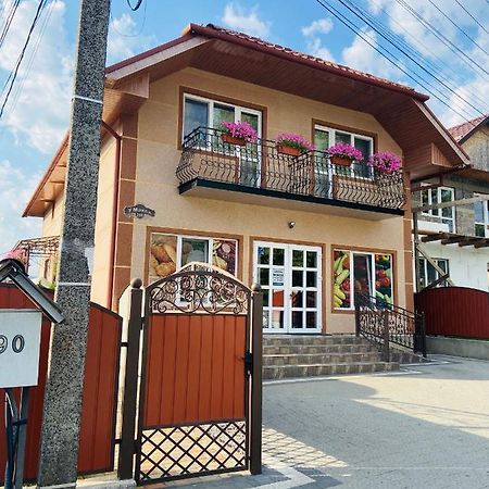 Hotel U Maksa Soločin Exteriér fotografie