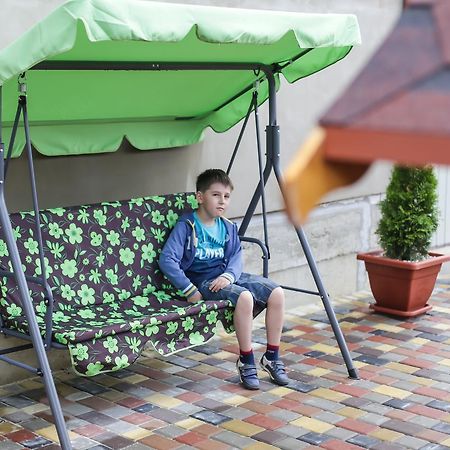 Hotel U Maksa Soločin Exteriér fotografie