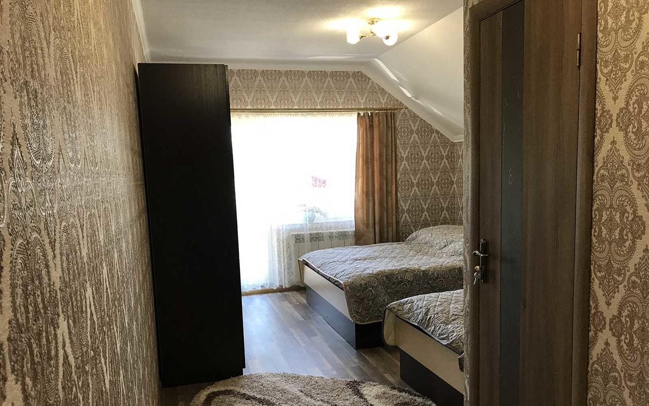 Hotel U Maksa Soločin Exteriér fotografie