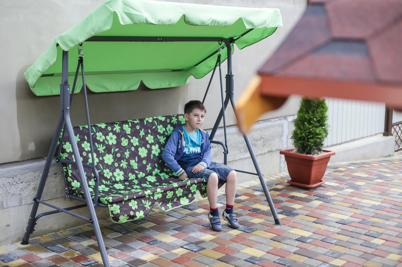 Hotel U Maksa Soločin Exteriér fotografie